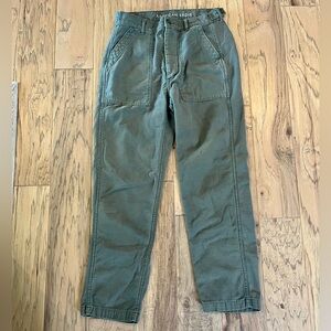 American Eagle Outfitters Straight Leg Green Pants w/ Button Fly, size 6